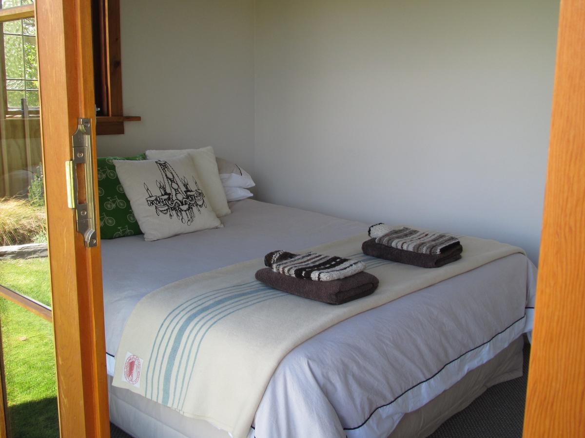 Behind The Bike Sheds Bed & Breakfast Waipiata Exterior photo